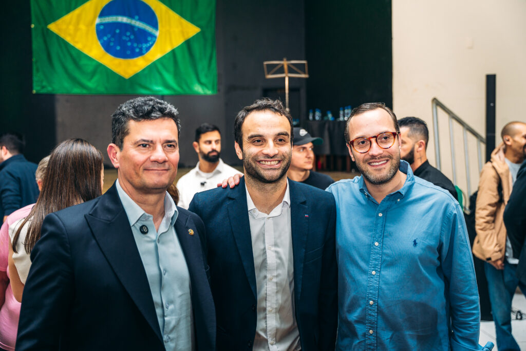 Christiano Puppi comemora pesquisa Neokemp que mostra Moro próximo da vitória no primeiro turno